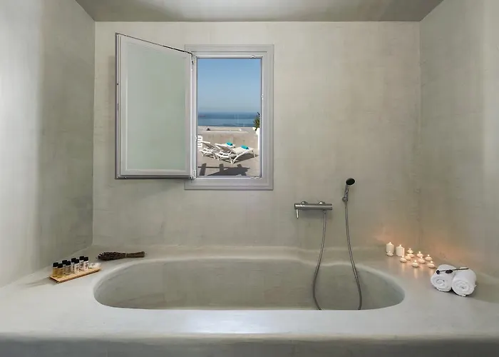 Irini - Adults Only Firá